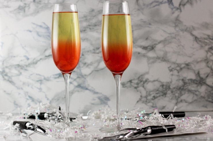 Коктейли с шампанским: 10 простых рецептов в домашних условиях
